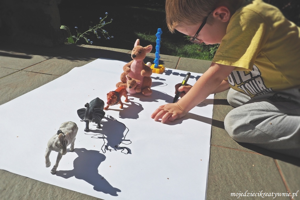 zabawy dla 3 latkow 4 odrysowywanie cieni kreatywnie w domu przedszkolu zlobku 