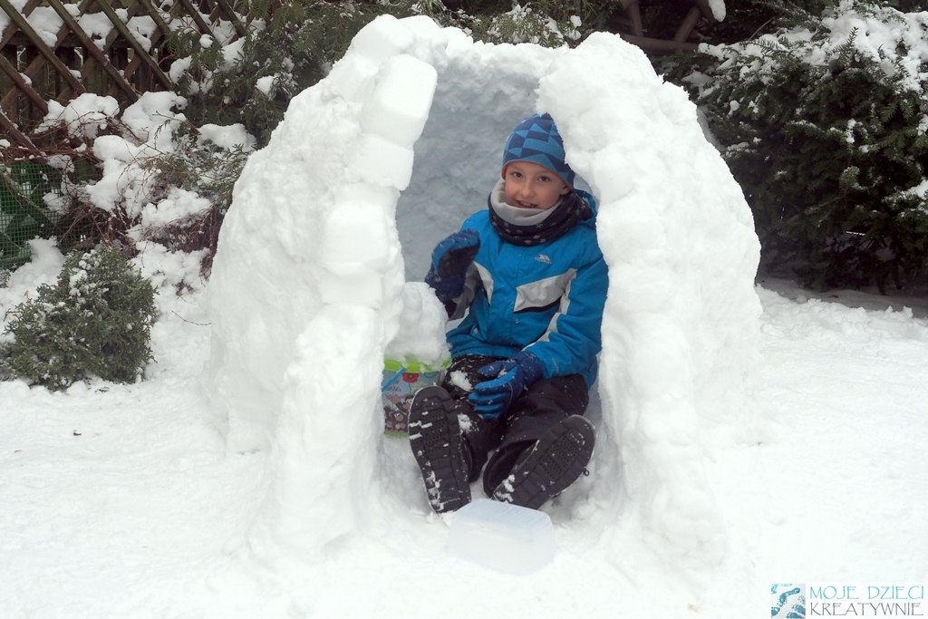 Jak zbudować Igloo ze śniegu, budujemy iglo ze śniegu
