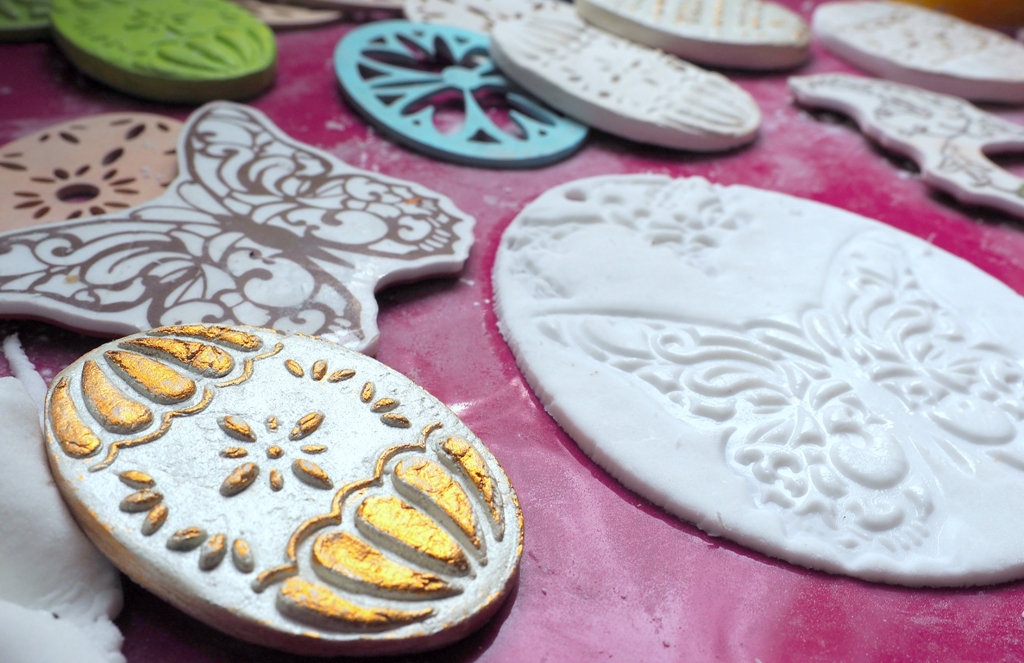 wielkanoc dekoracje masa porcelanowa ozdoby solna pisanki prace plastyczne
