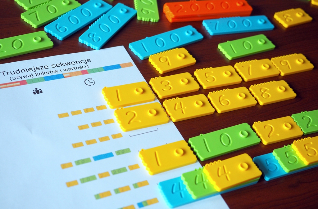 klocki matematyczne edukacyjne newmero plastikowe dla dzieci nauka liczenia zabawy pomoce incastro
