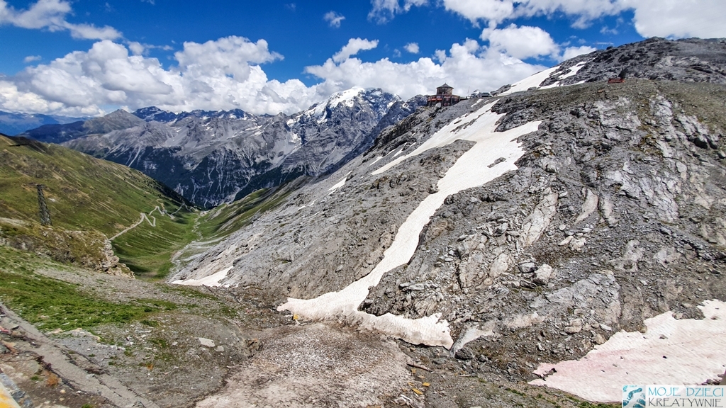 alpy latem, passo stelvio, gdzie warto jechać w alpy samochodem, trasy widokowe w alpach