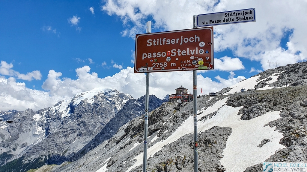 alpy latem, passo stelvio, gdzie warto jechać w alpy samochodem, trasy widokowe w alpach